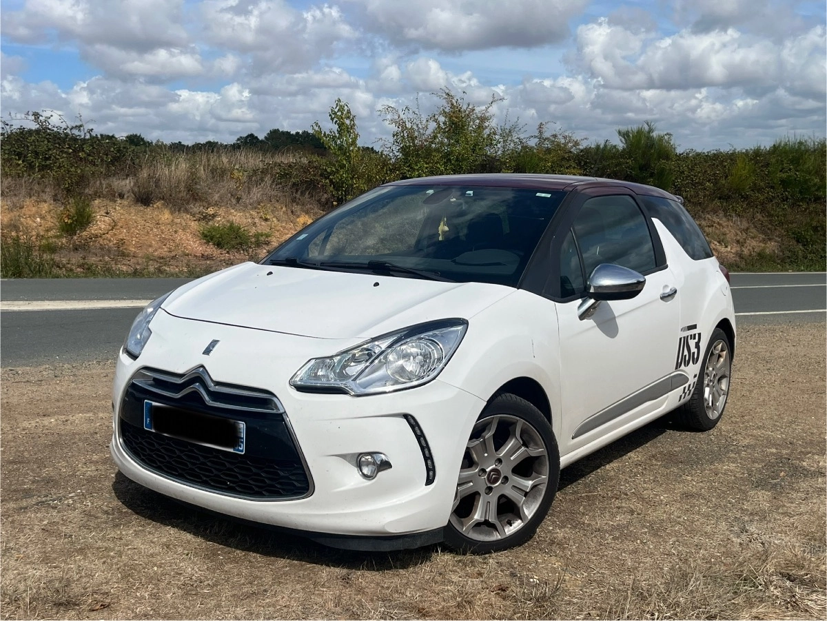 Ds Automobiles Ds 3 1.6 HDI 110 SPORT CHIC Garantie 12 mois
