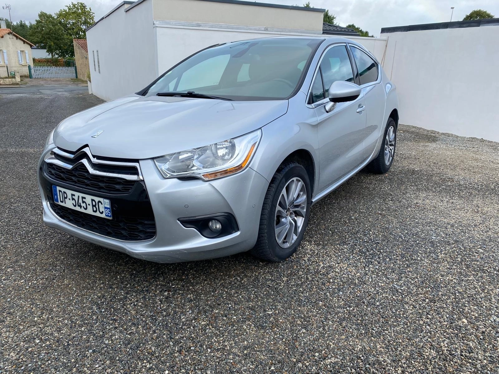 Ds Automobiles Ds 4 1.6 HDI 110 SOCHIC Garantie 12 MOIS