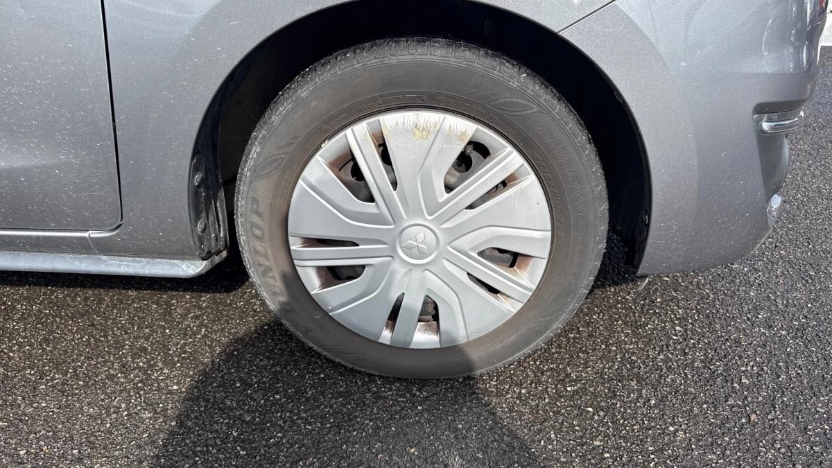 Mitsubishi SPACESTAR