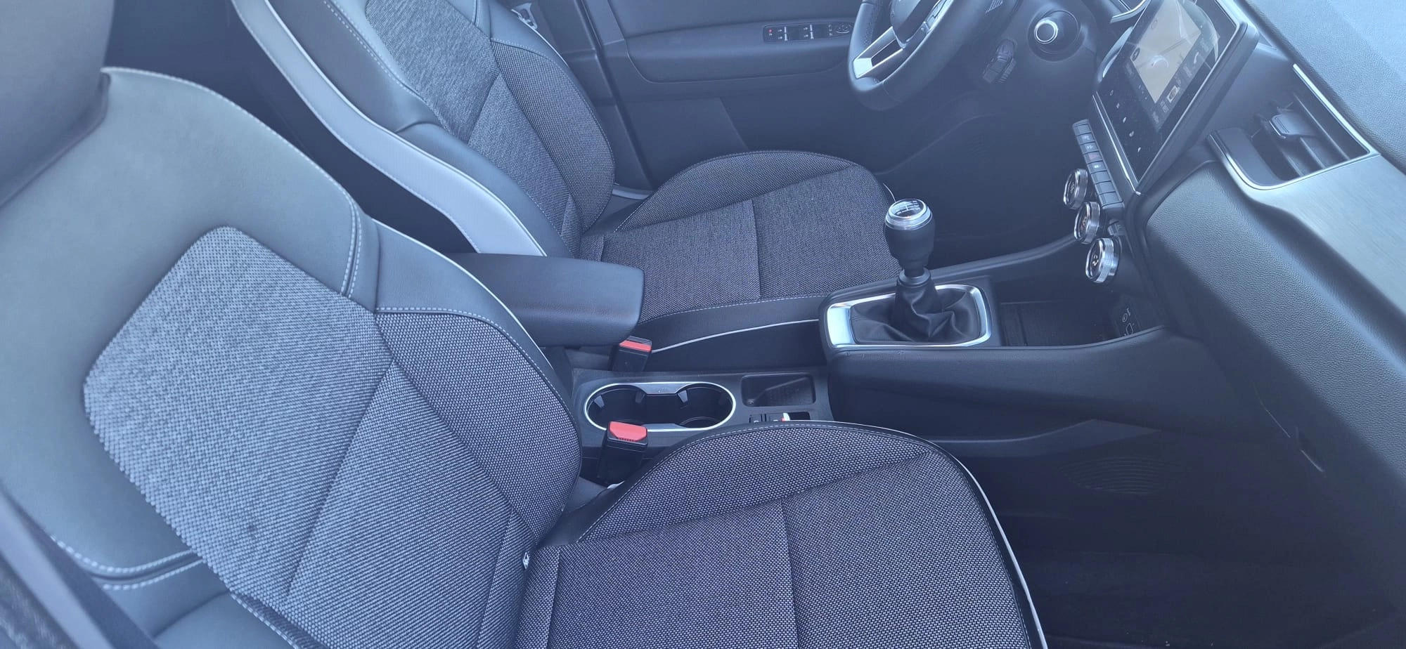 Renault Captur — photo 4