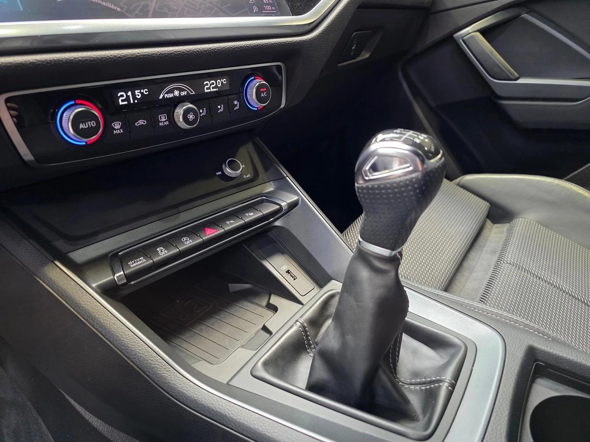 Audi Q3 1.5 35 TFSI 150 S-LINE