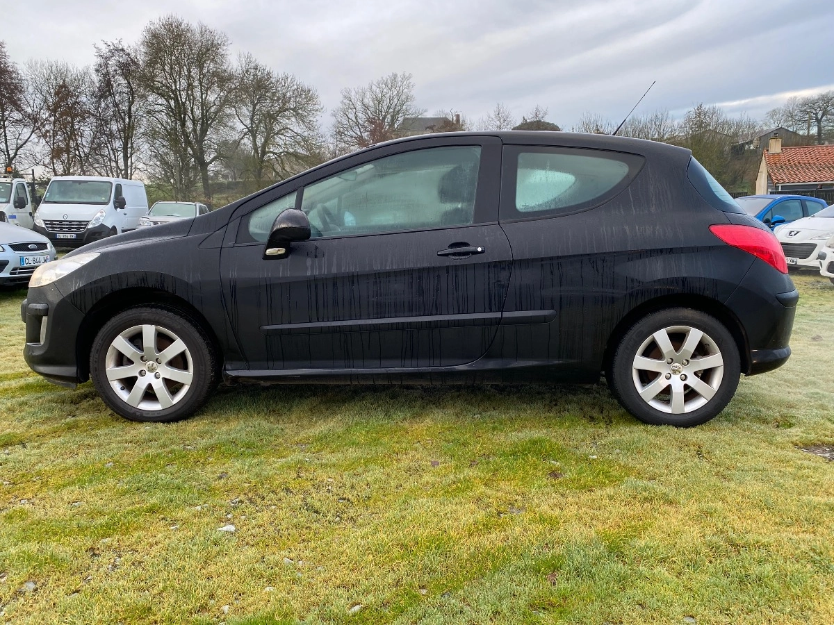 Peugeot 308 1.6 VTI 120 ALLURE Garantie 12Mois GENERATION-I 1.6 VTI 120 ALLURE — photo 2