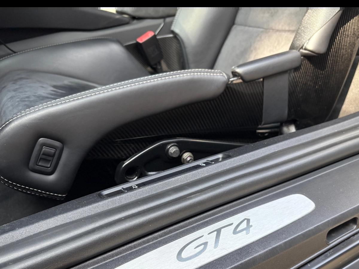 Aperçu indisponible de Porsche Cayman