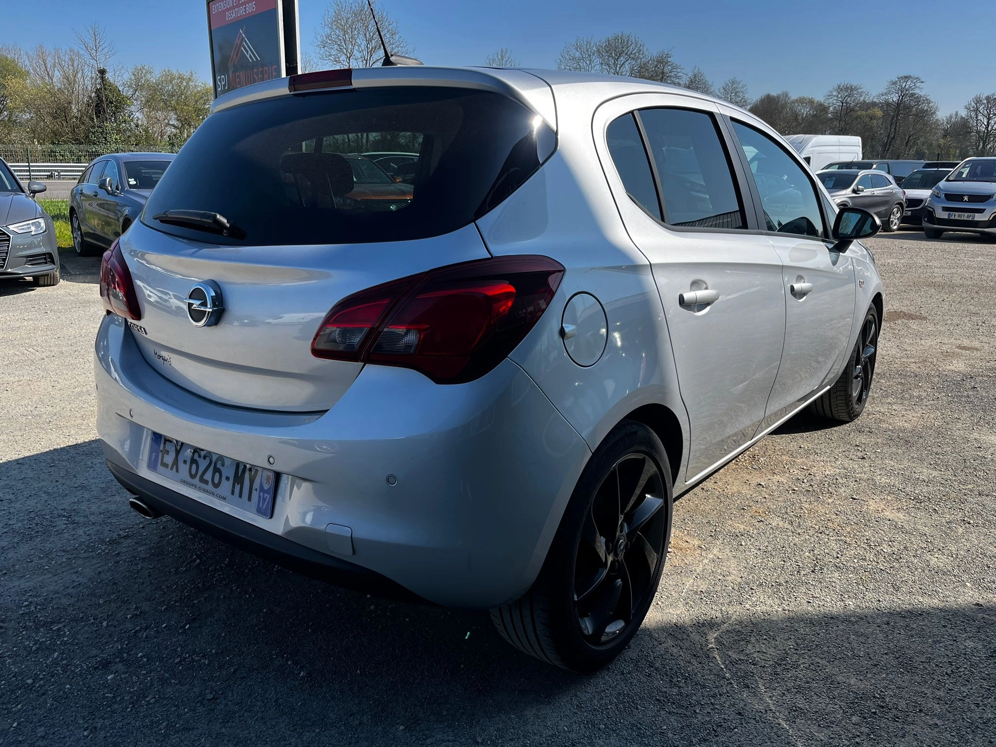 Opel Corsa 1.4 90 BLACK EDITION GARANTIE 12 MOIS 1.4 90 BLACK EDITION START-STOP — photo 4