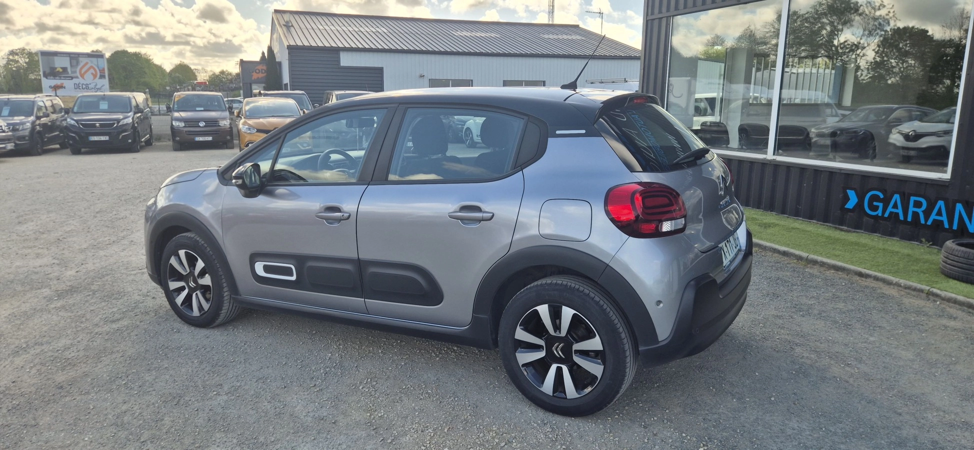 Citroen C3 GENERATION-III 1.5 BLUEHDI 100 SHINE PACK START-STOP — photo 3