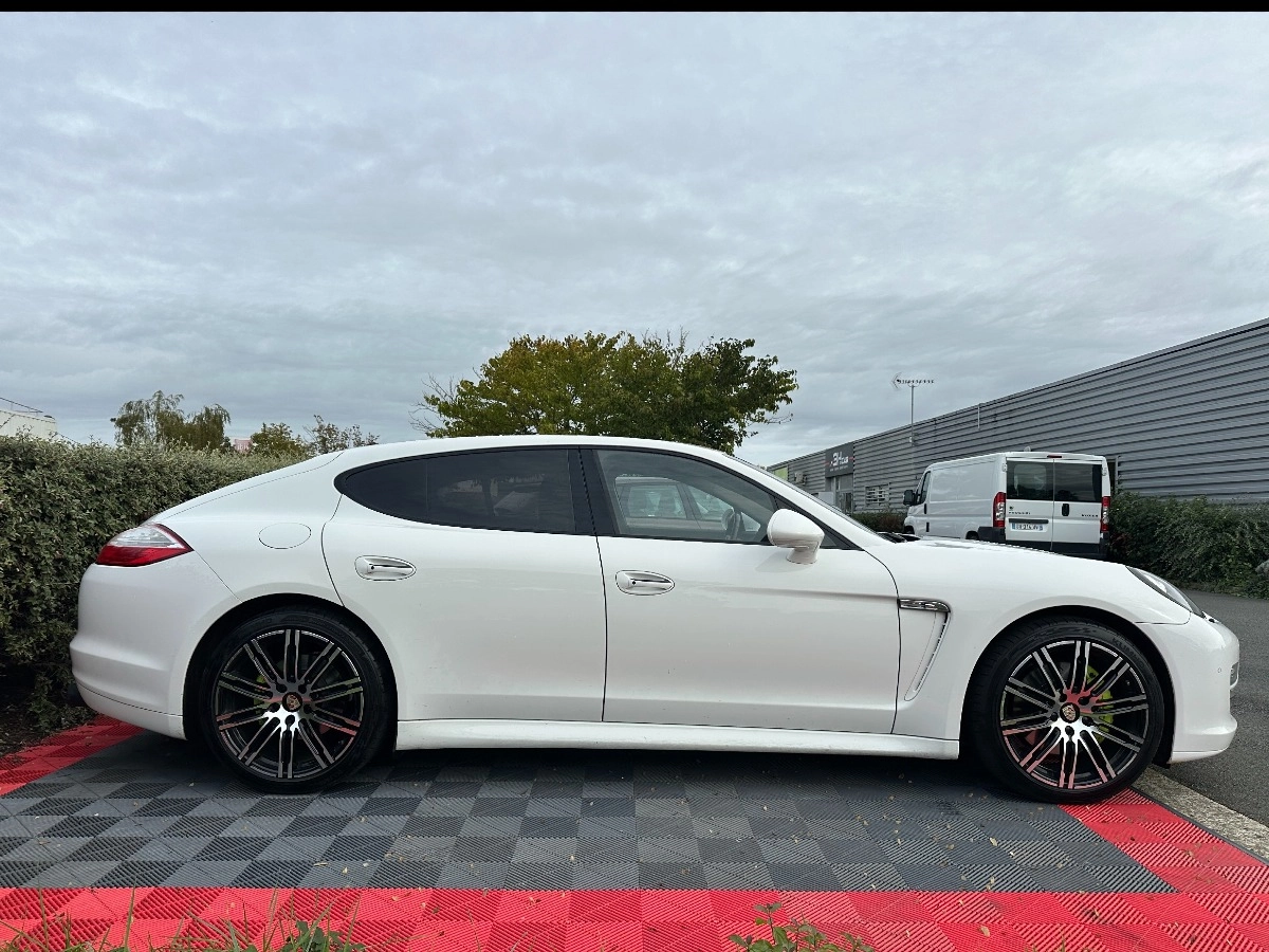 Porsche Panamera - photo 6
