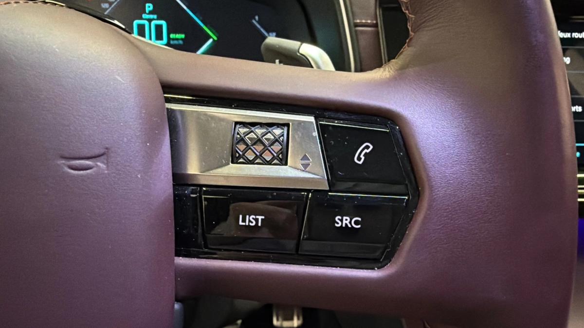 Ds Automobiles DS9
