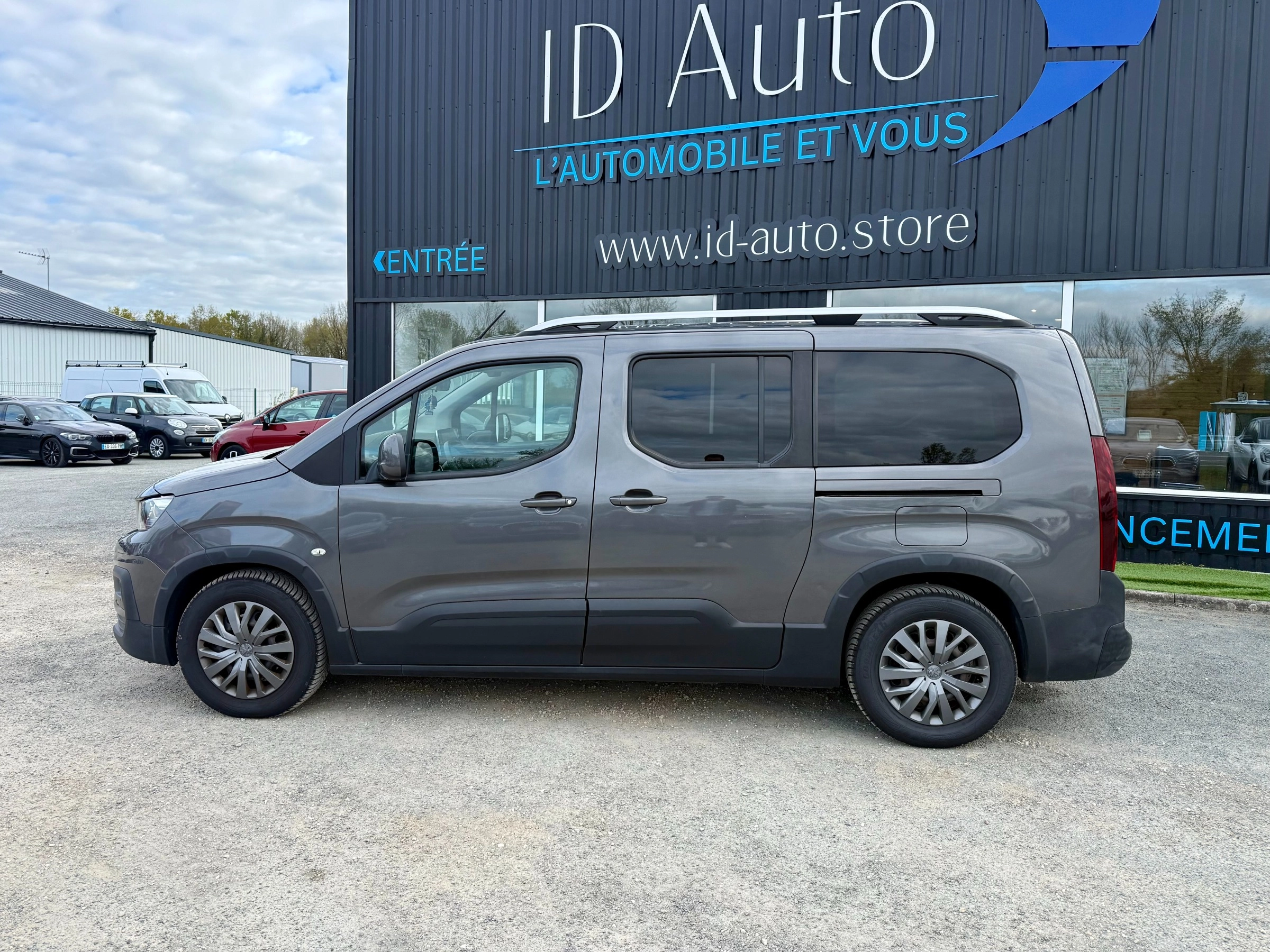 Peugeot Rifter COMBI 1.2 130  ALLURE PACK EAT8  Garantie 12 Mois COMBI 1.2 PURETECH 130 L2 ALLURE PACK EAT BVA START-STOP — photo 2