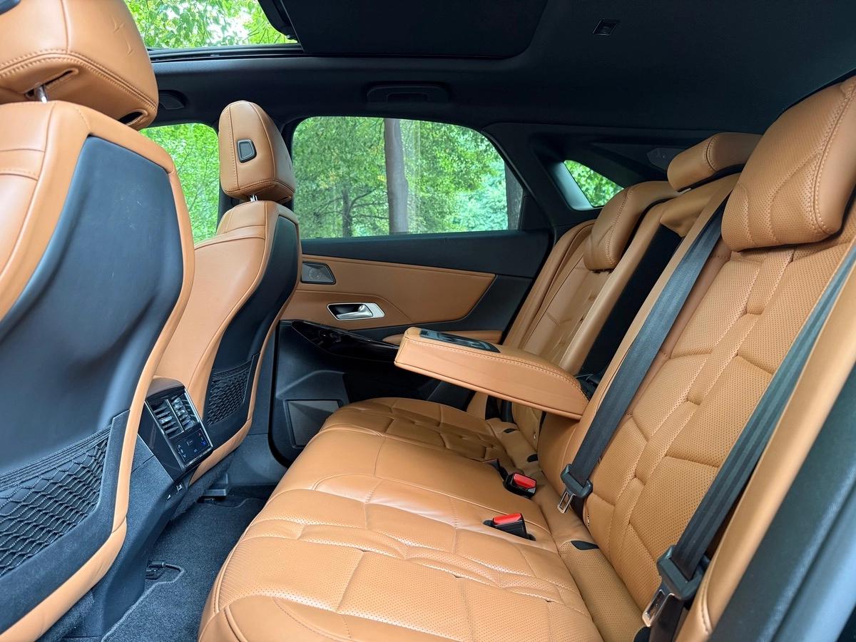 Ds Automobiles Ds 7 Crossback 