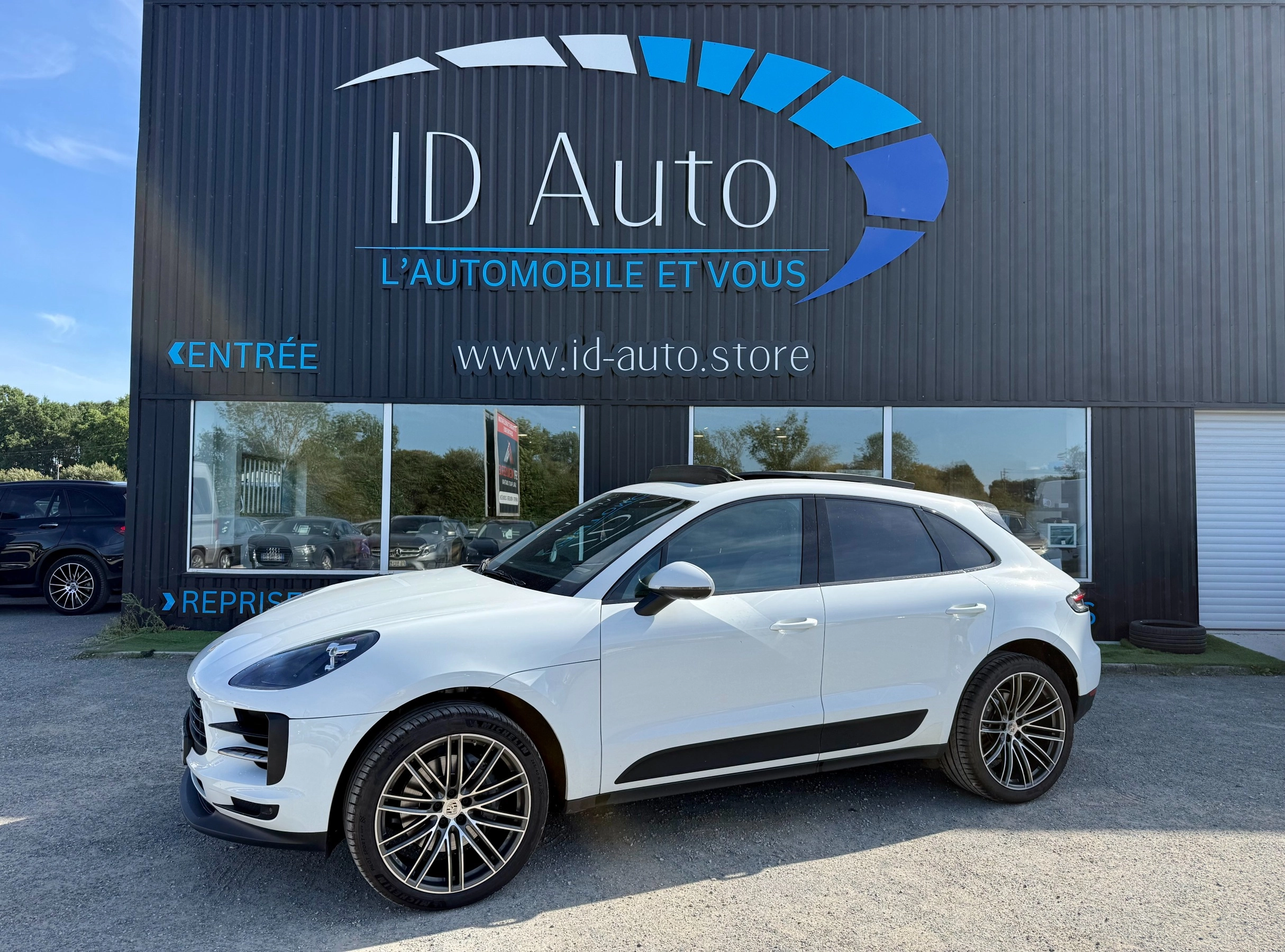 Voiture d'occasion Porsche Macan en Vendée chez IDE AUTO