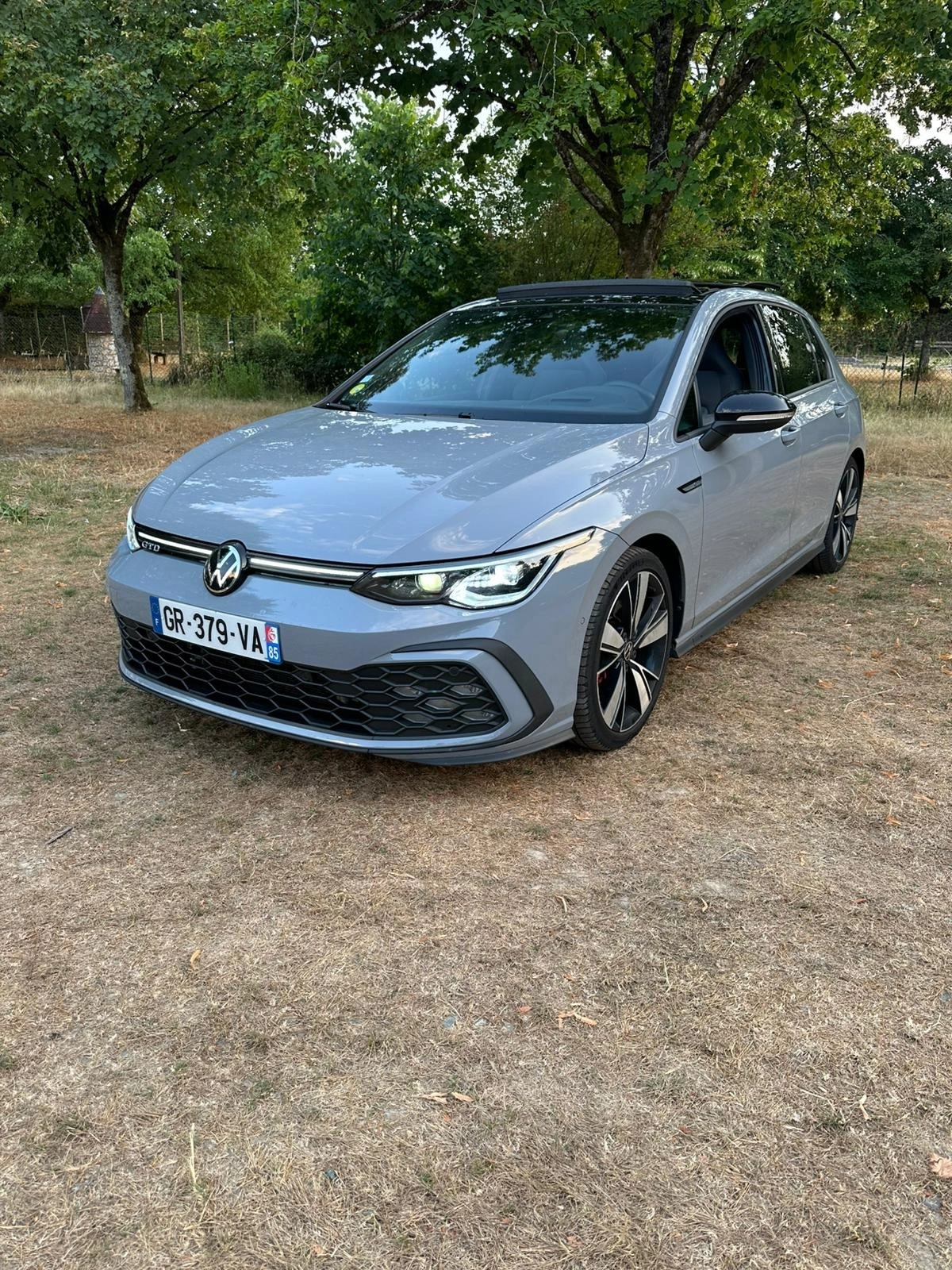 Volkswagen Golf 2.0 TDI 200 SCR GTD DSG BVA