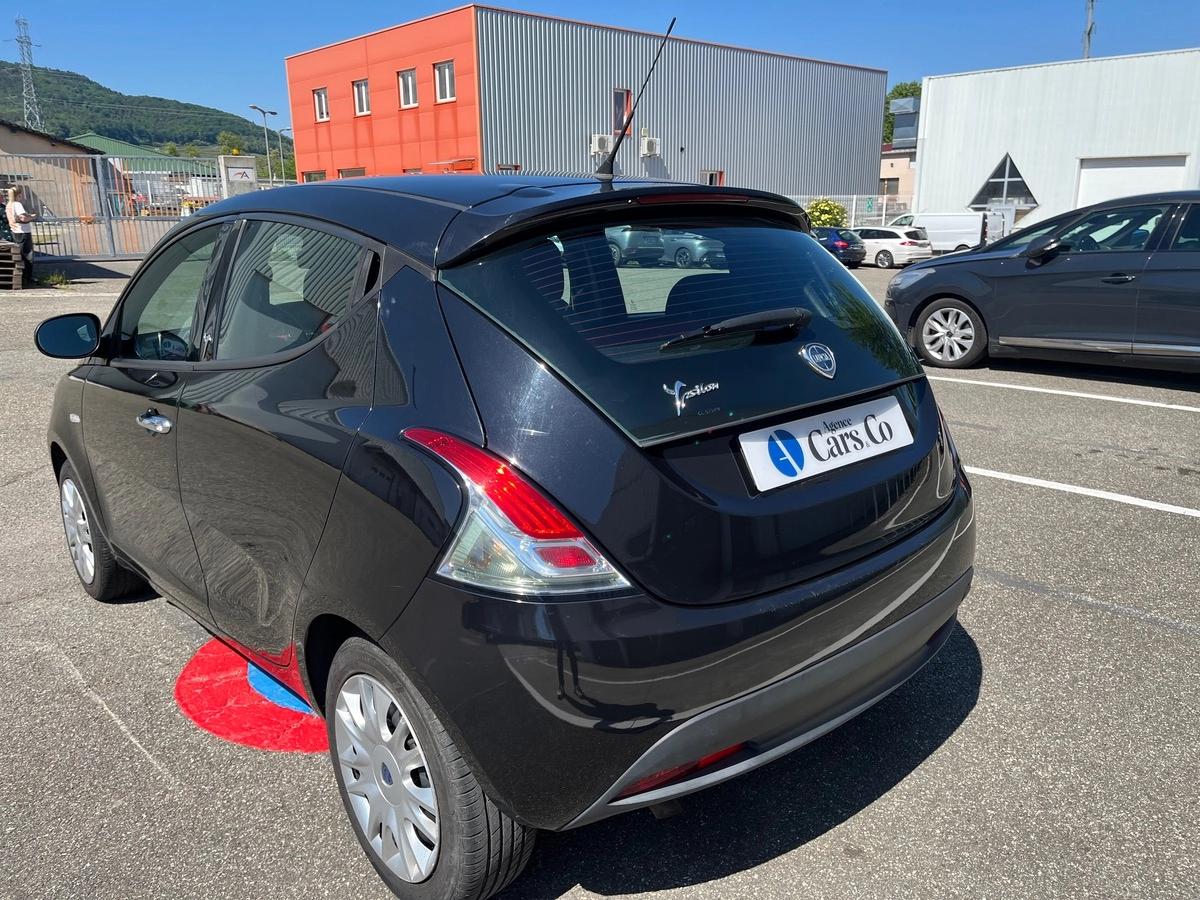 Lancia Ypsilon 