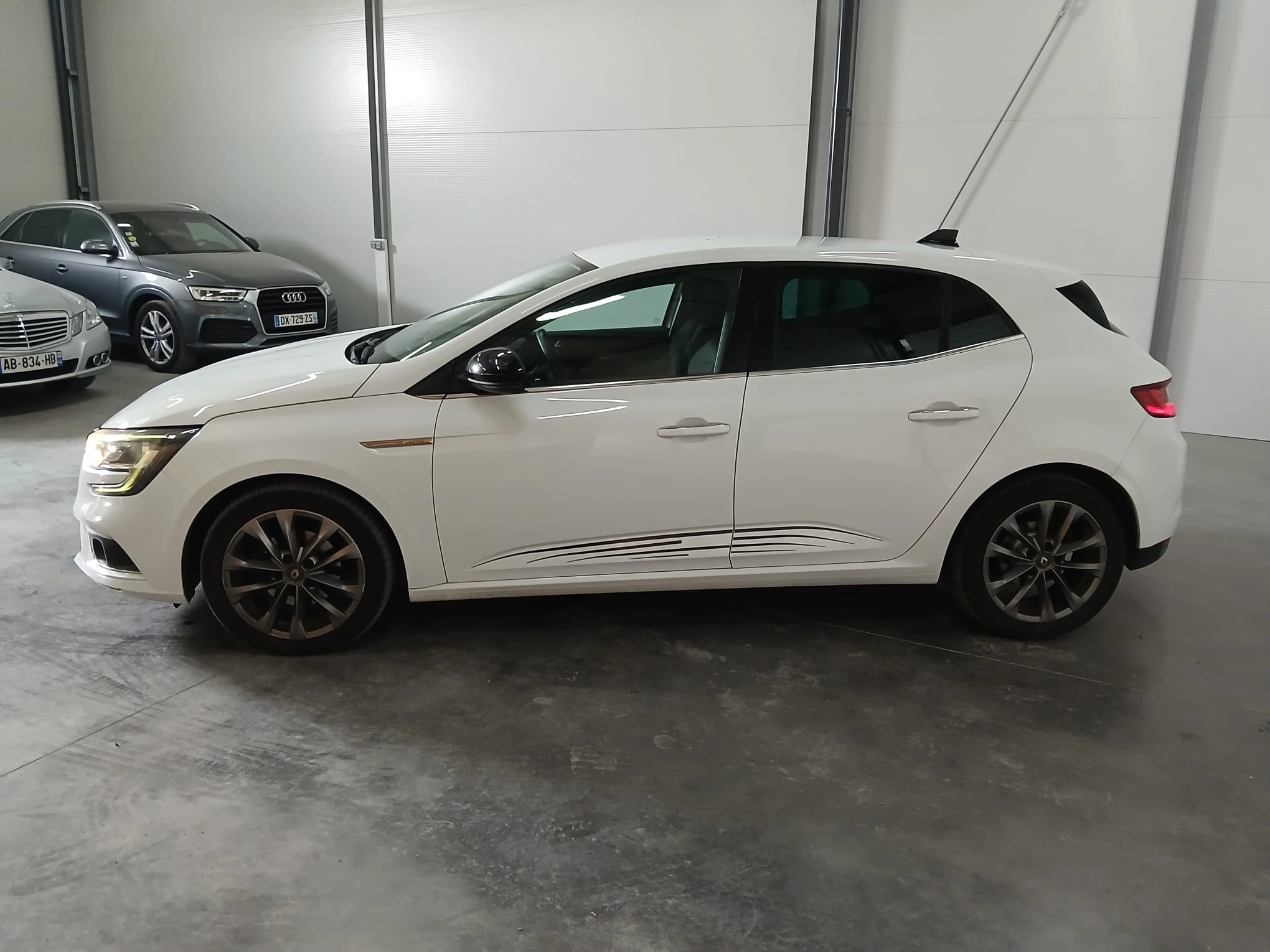 Renault Megane 1.5 DCI 110 ENERGY LIMITED — photo 2
