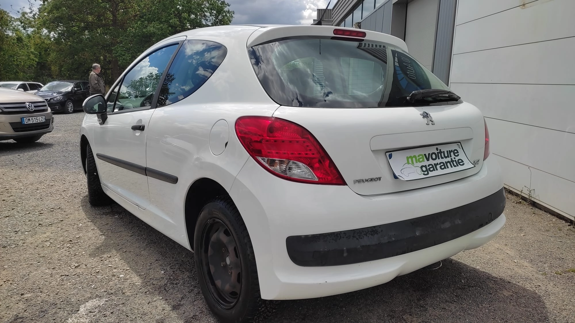 Peugeot 207 SOCIETE 1.4 HDI 70 PACK CD CLIM GARANTIE 12 MOIS — photo 3