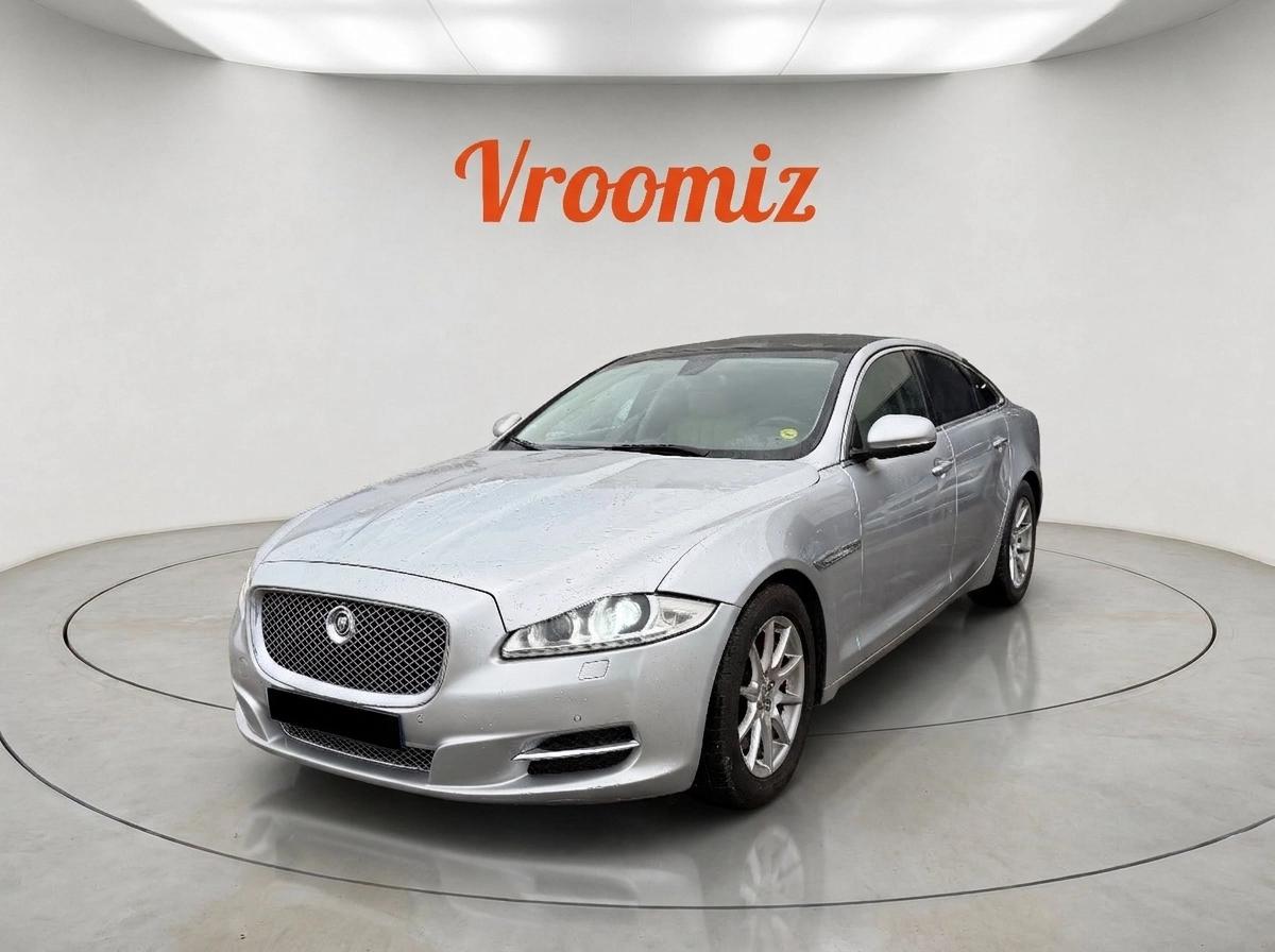 Jaguar XJ