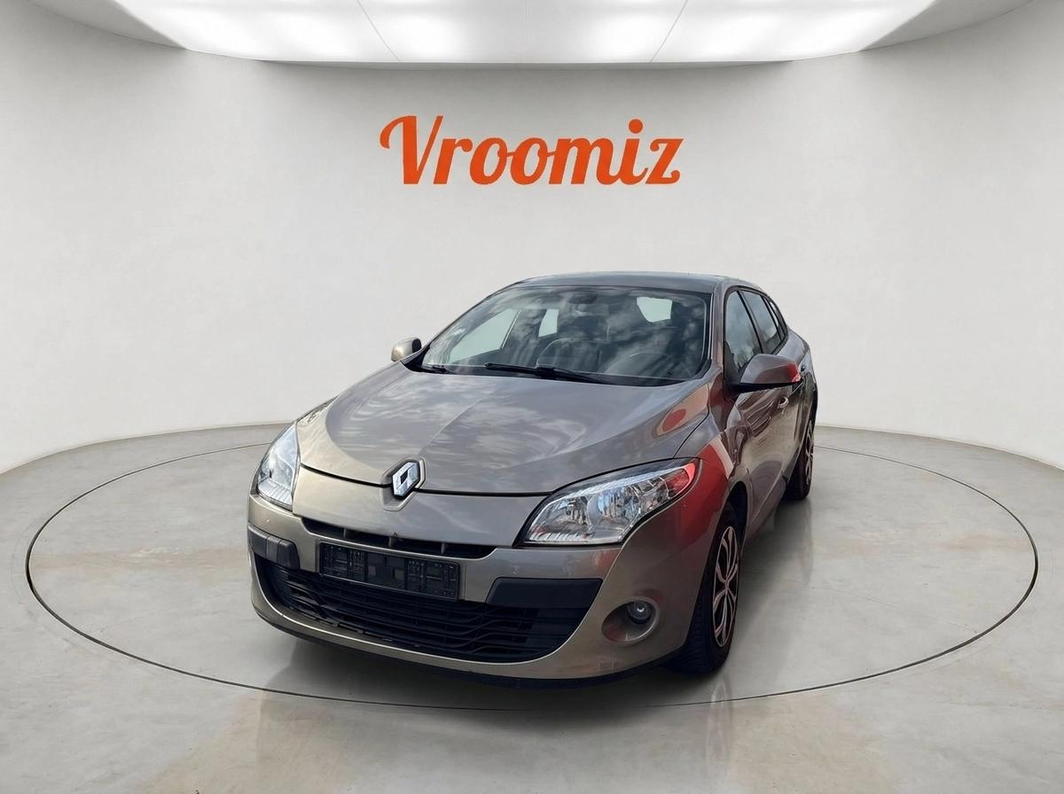 RENAULT Megane