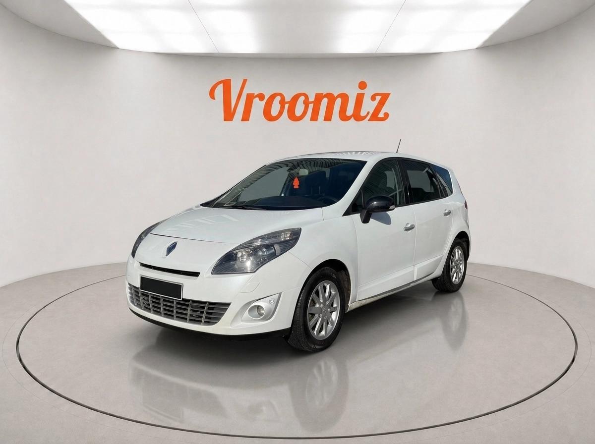 RENAULT Scenic