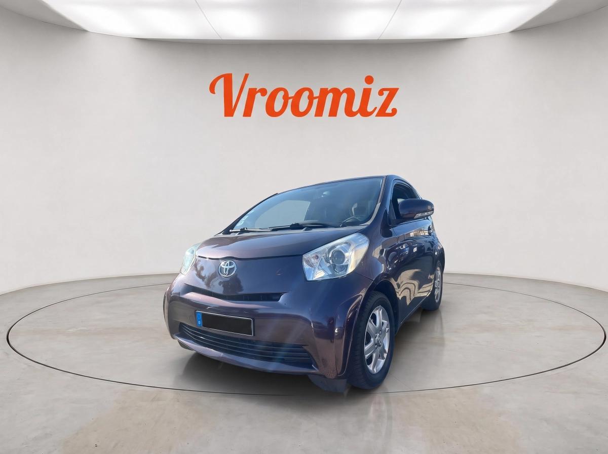 Toyota iQ