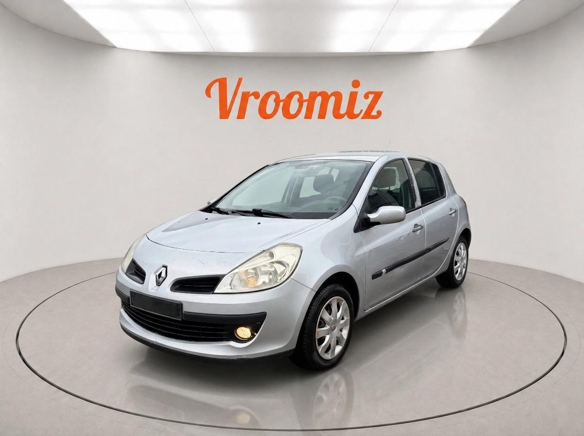 RENAULT Clio