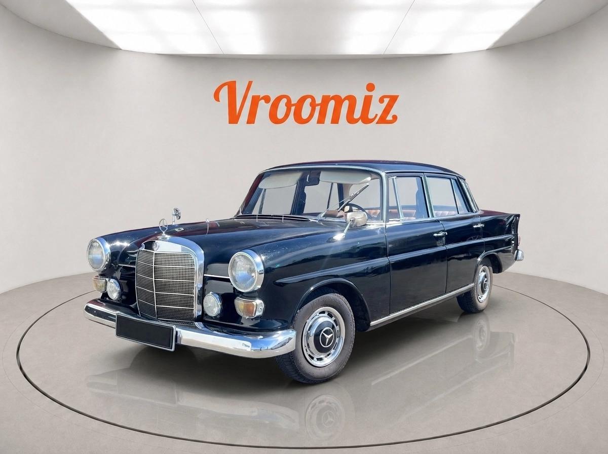 Mercedes-Benz 230