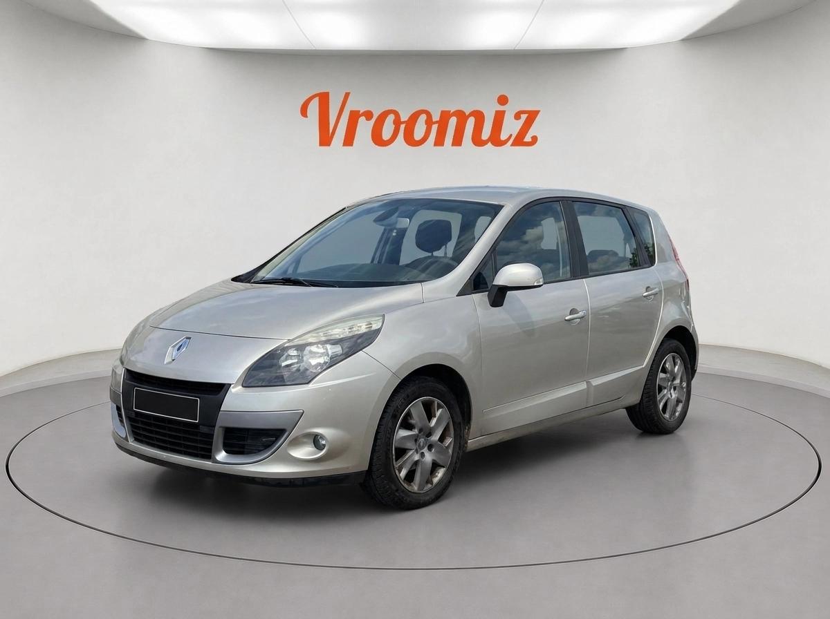 RENAULT Scenic
