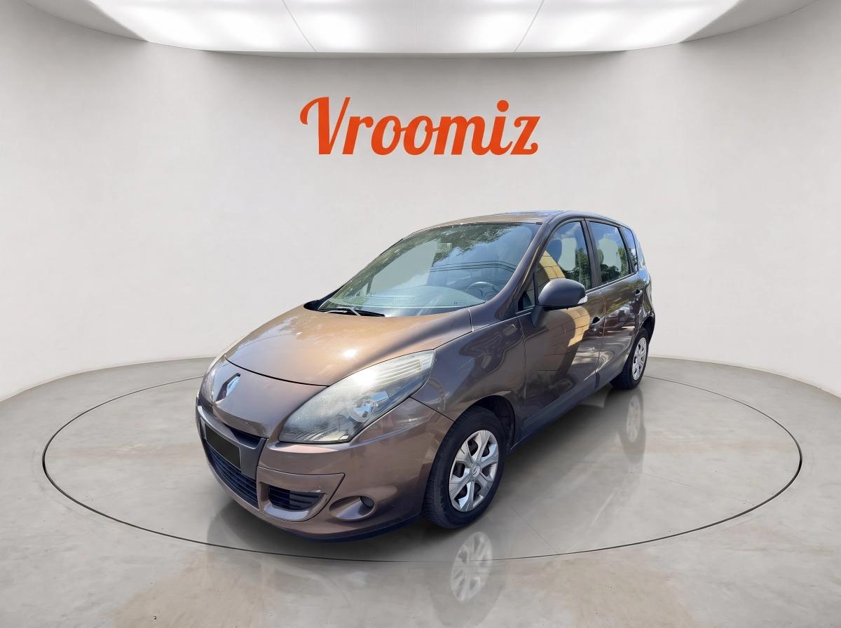 RENAULT Scenic