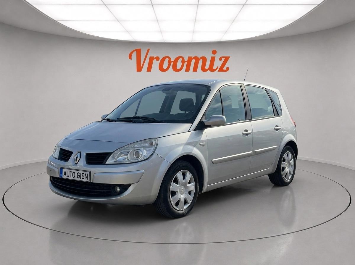 RENAULT Scenic