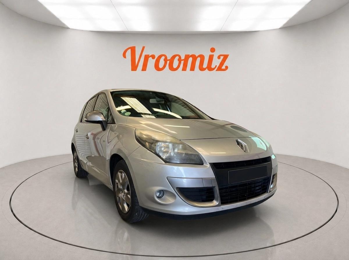 RENAULT Scenic