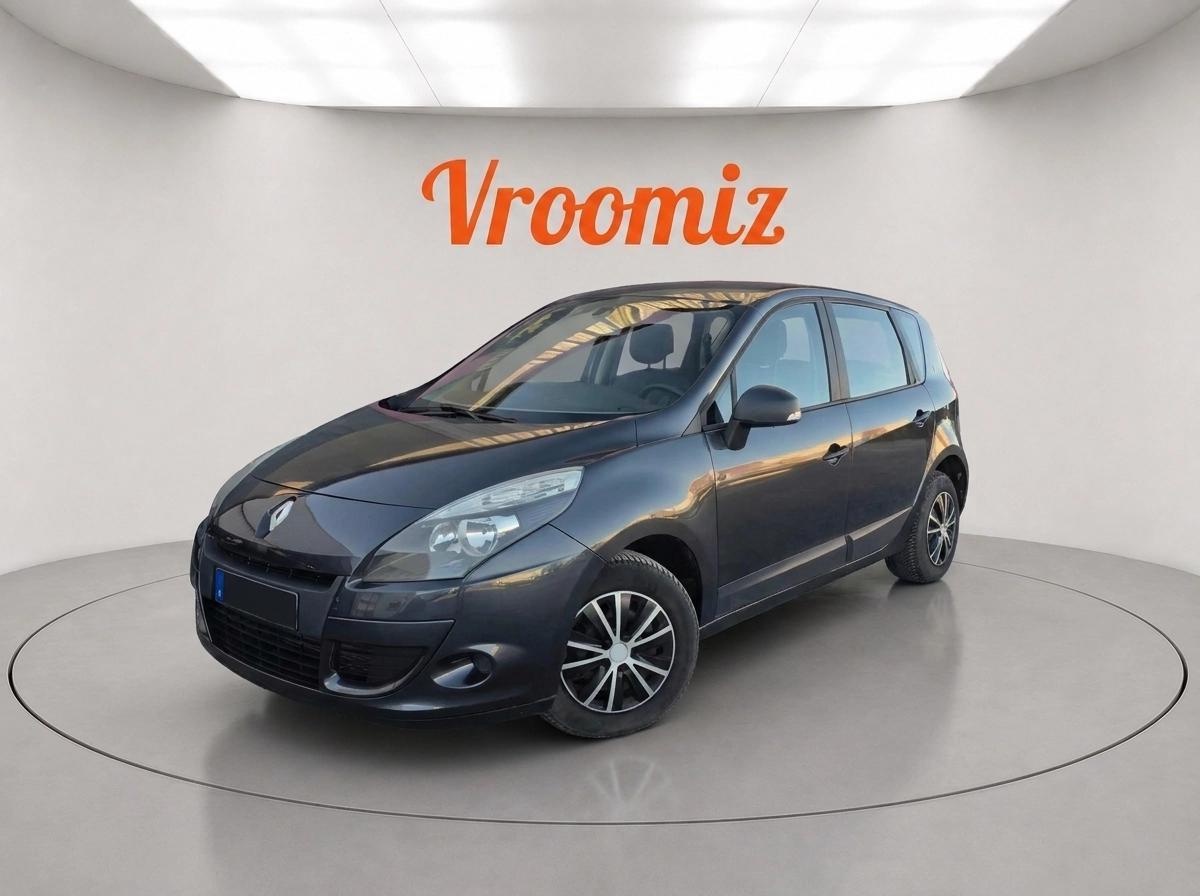 RENAULT Scenic