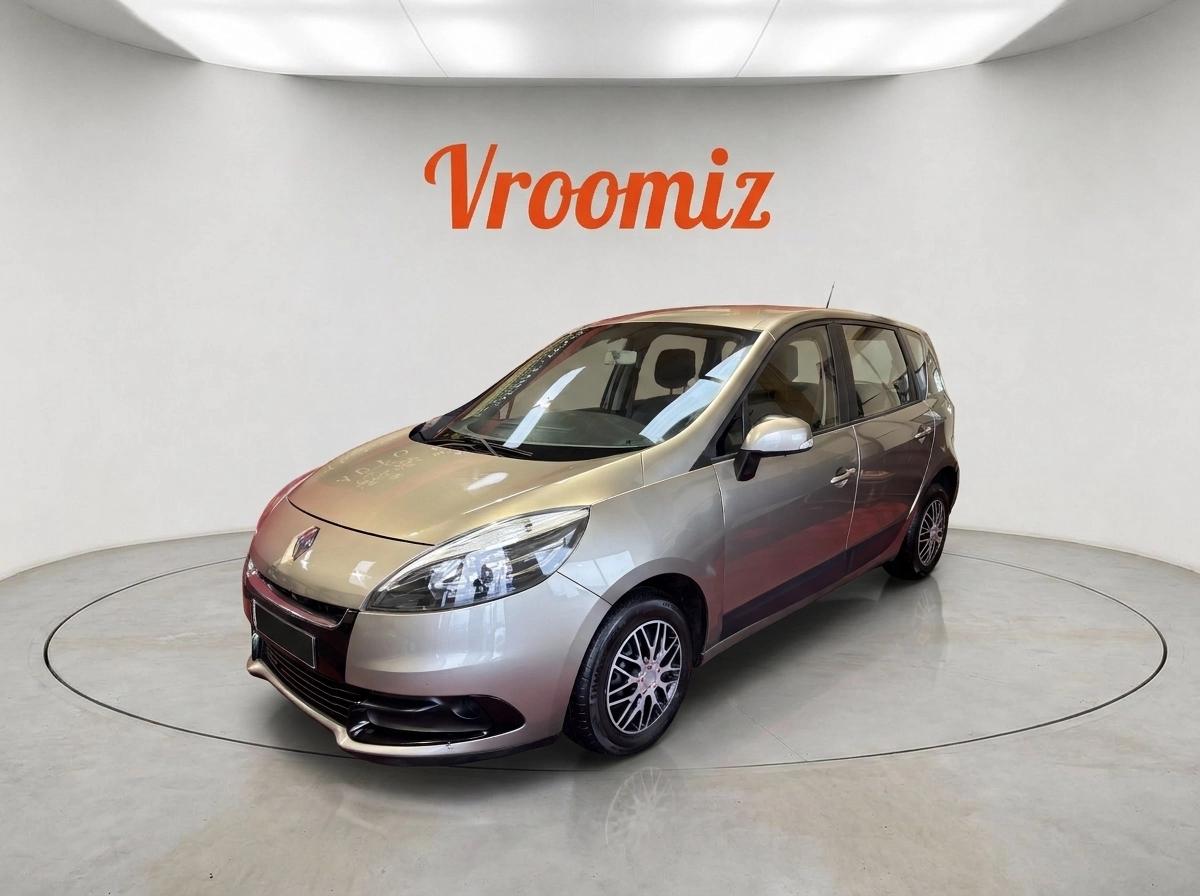 RENAULT Scenic
