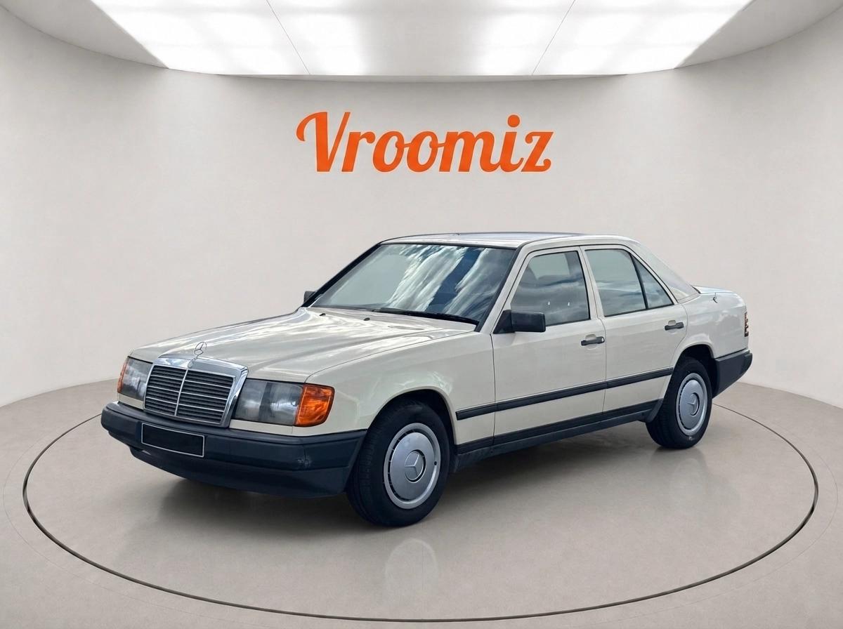 Mercedes-Benz 250 DIESEL / BOITE AUTO / 1er Main