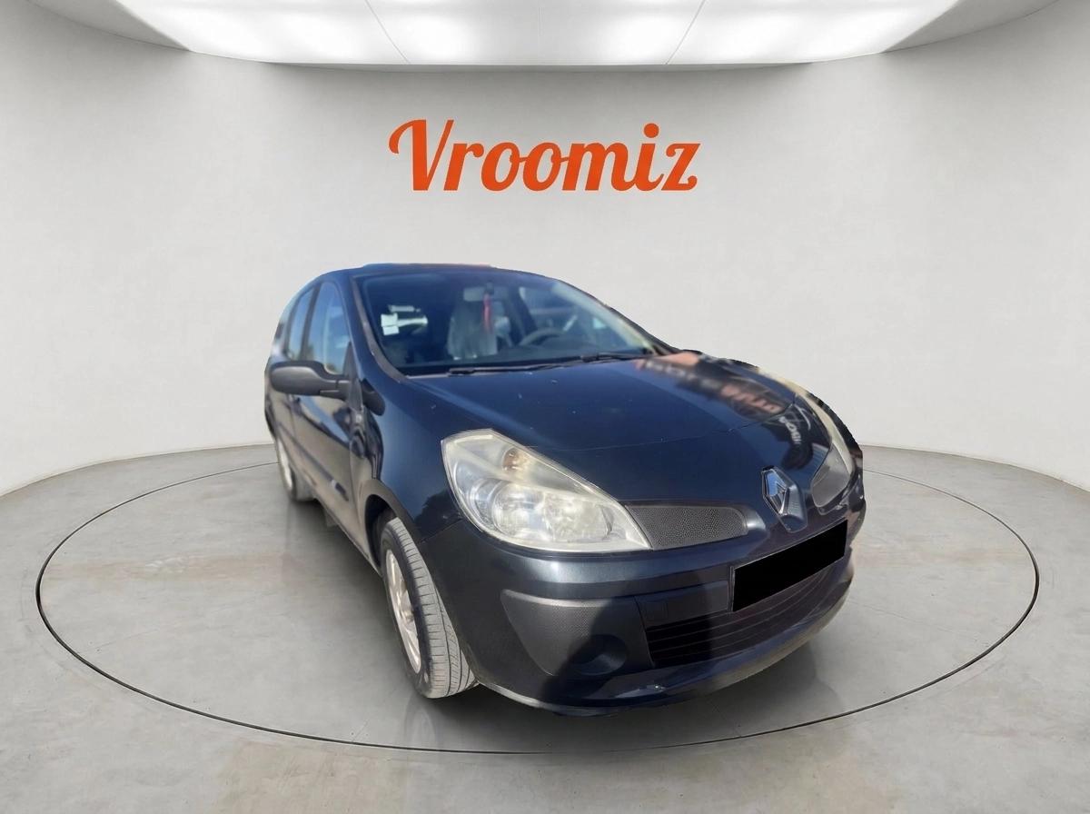 RENAULT Clio