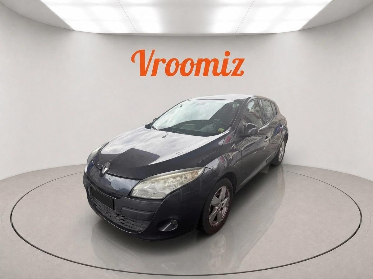 RENAULT Megane
