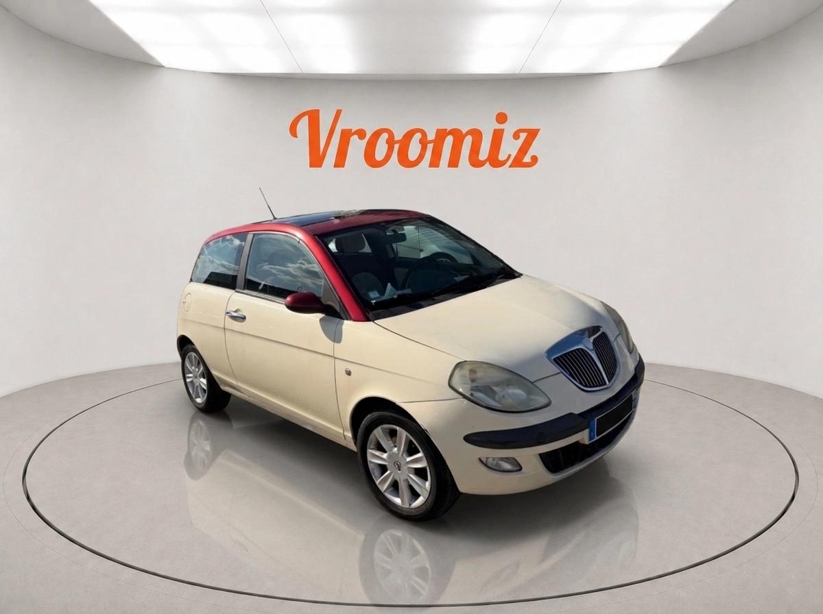 Lancia Y YPSILON