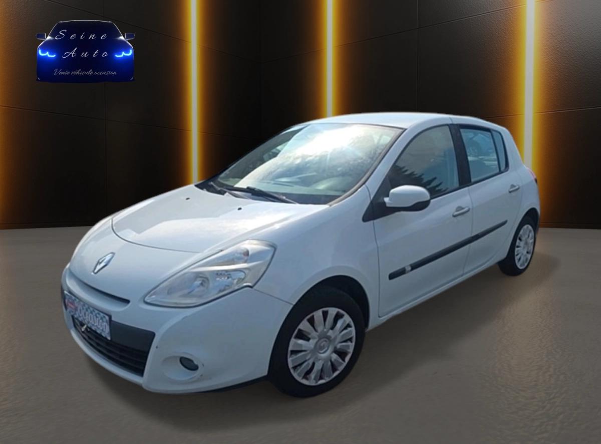 RENAULT Clio