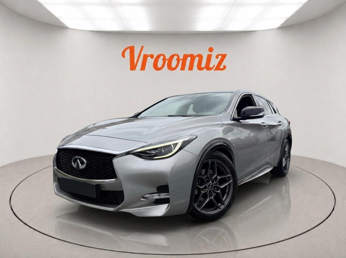 Infiniti Q30