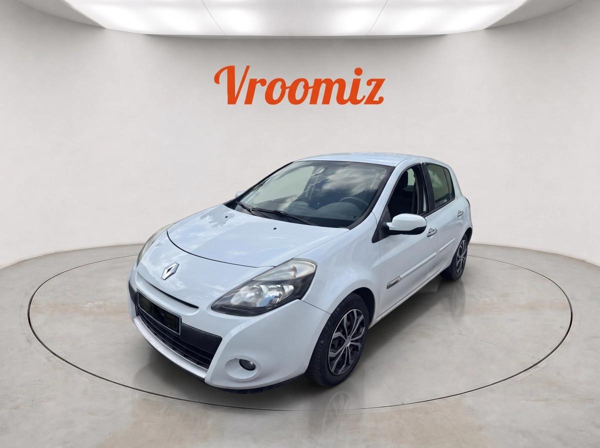 RENAULT Clio