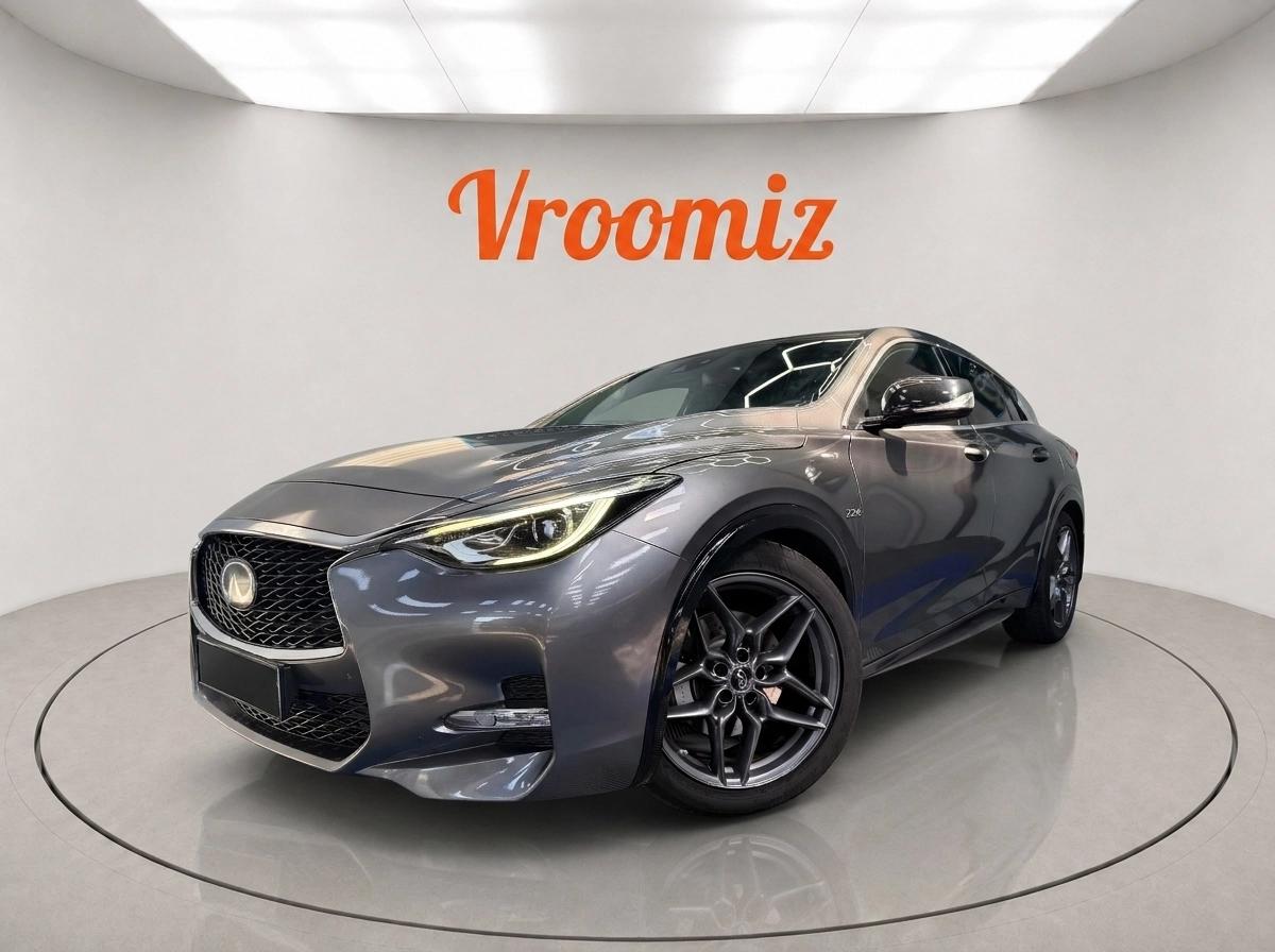 Infiniti Q30