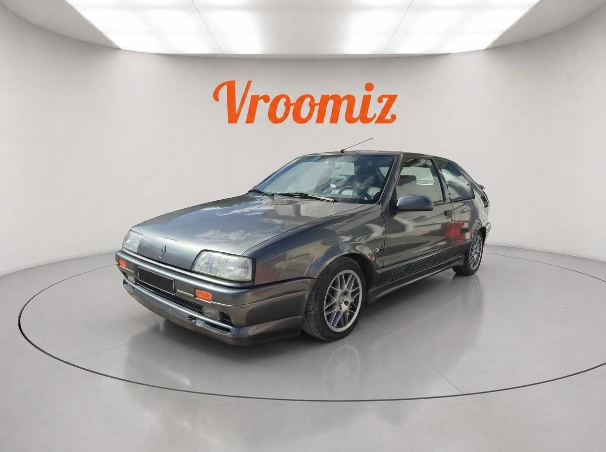 RENAULT 19