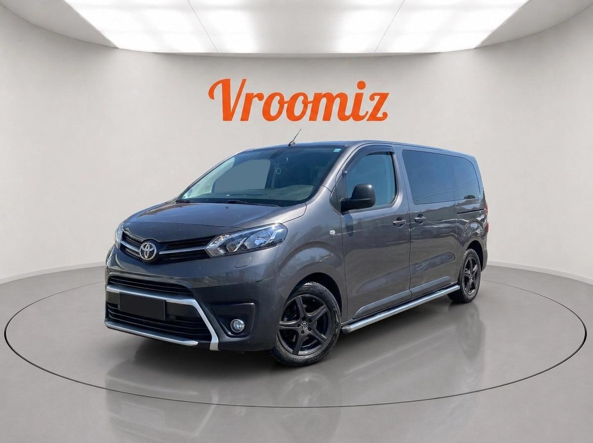 Toyota Pro Ace Verso
