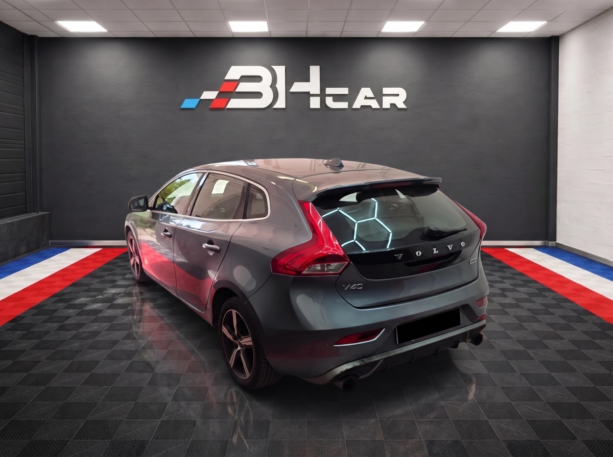 Volvo V40 - photo 6