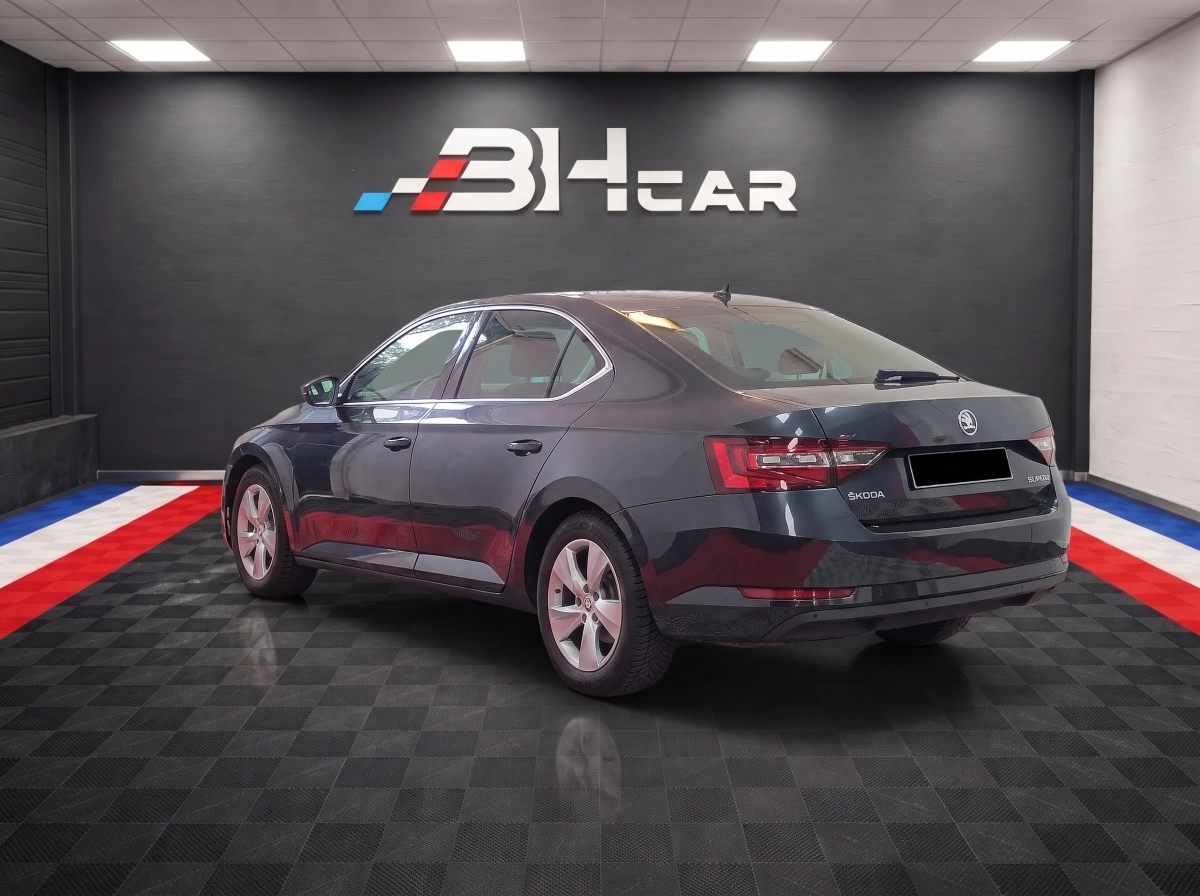 Skoda Superb - photo 5