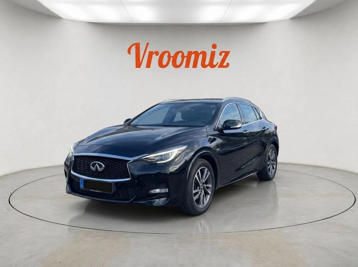 Infiniti Q30