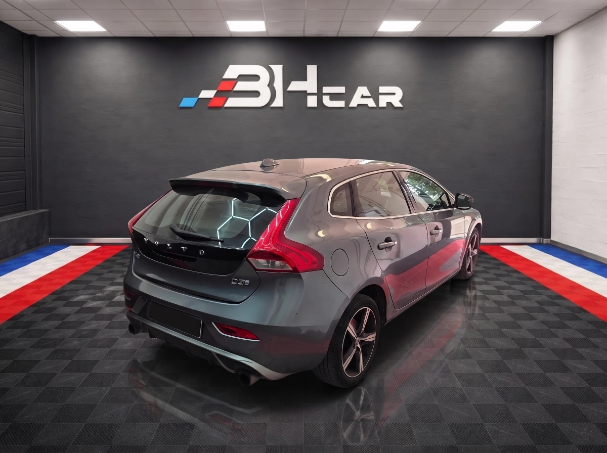 Volvo V40 - photo 4